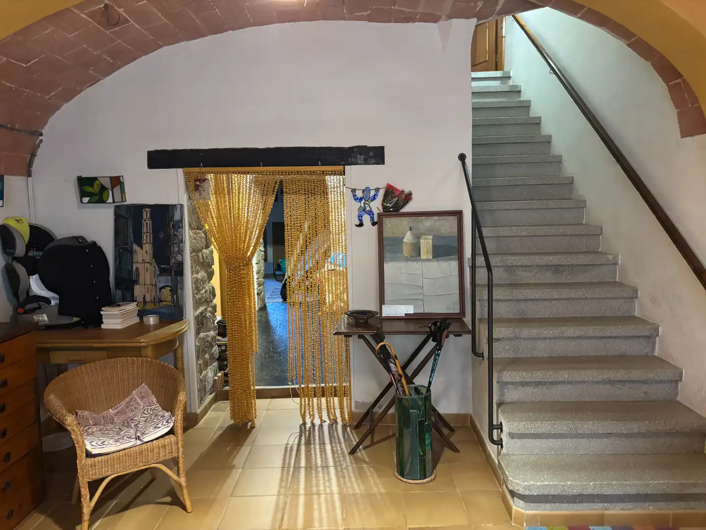 Einfamilien-Reihenhaus zum Verkauf in Flaçà mit Klimaanlage, Heizung und Privatgarten