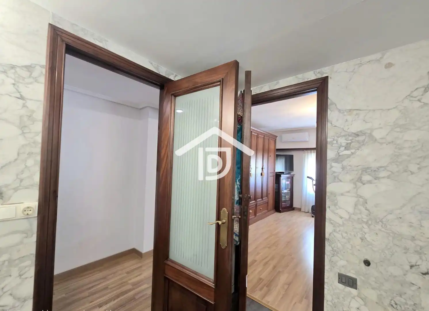 Piso en venta en Valencia con Aire acondicionado, Calefacción y Parquet