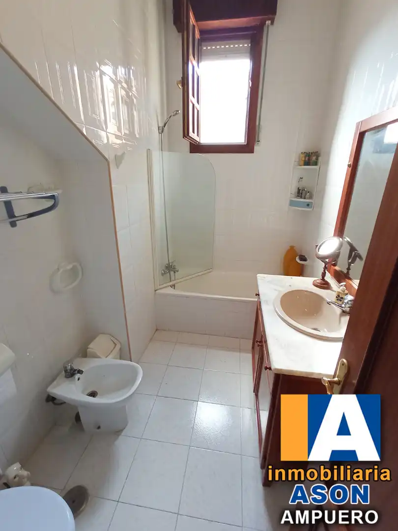 Baño de Piso en venta en Rasines con Calefacción y Amueblado