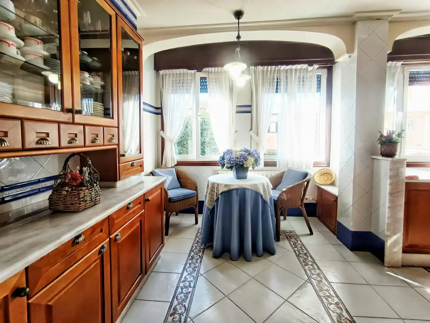 Comedor de Dúplex en venta en Pontevedra Capital  con Calefacción y Amueblado