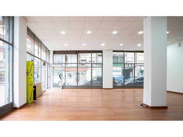 Local comercial en Venta en Camp Arriassa en La Verneda i la Pau