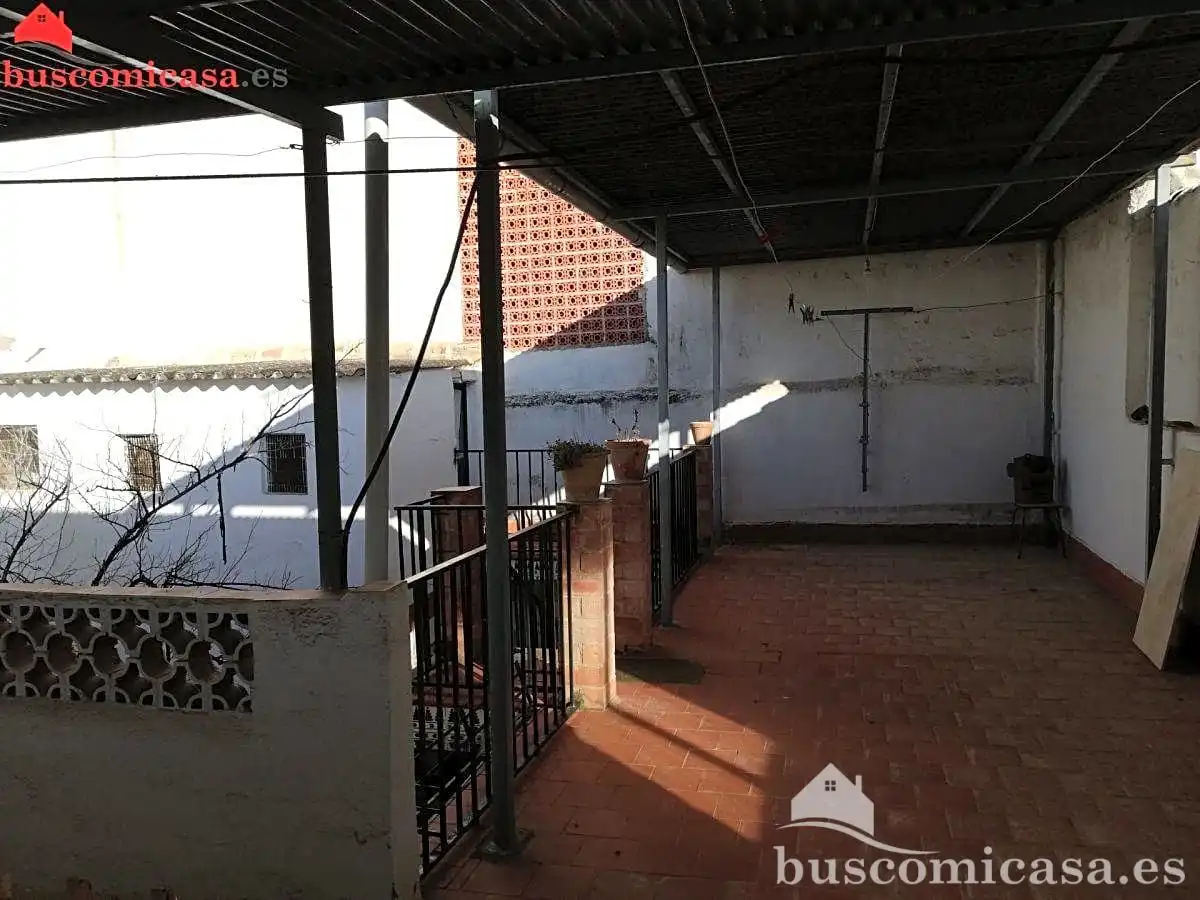 Casa adosada en venta en Linares con Aire acondicionado, Jardín privado y Terraza