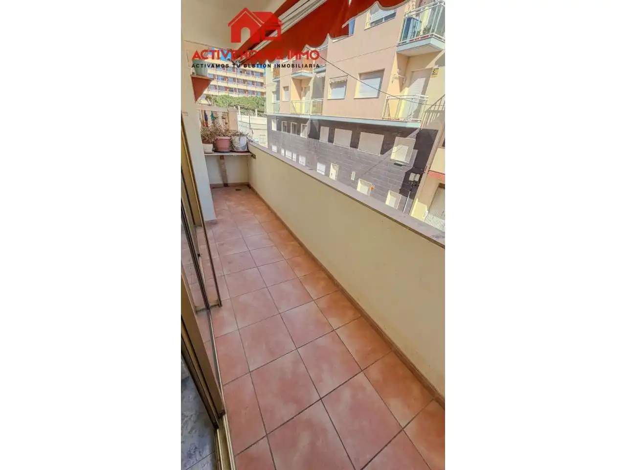 Piso con terraza en venta en Calle Joan Tibau, imagen 3