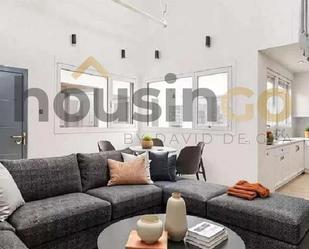 Living room of Flat for sale in  Madrid Capital  with Air Conditioner, Parquet flooring and Oven