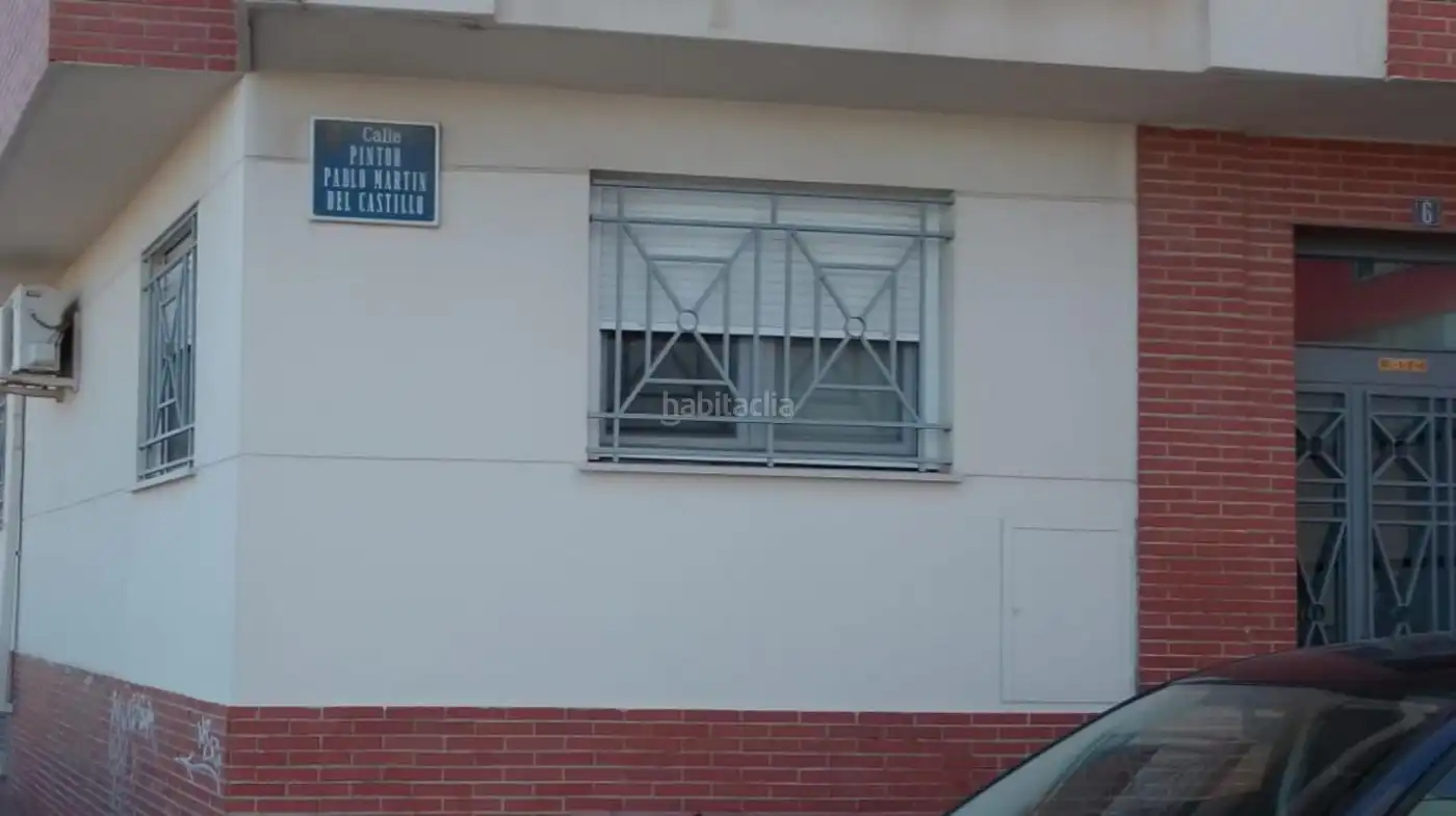 Pis amb ascensor en venda a Calle Pintor Pablo Martin del Castillo 6, imagen 2