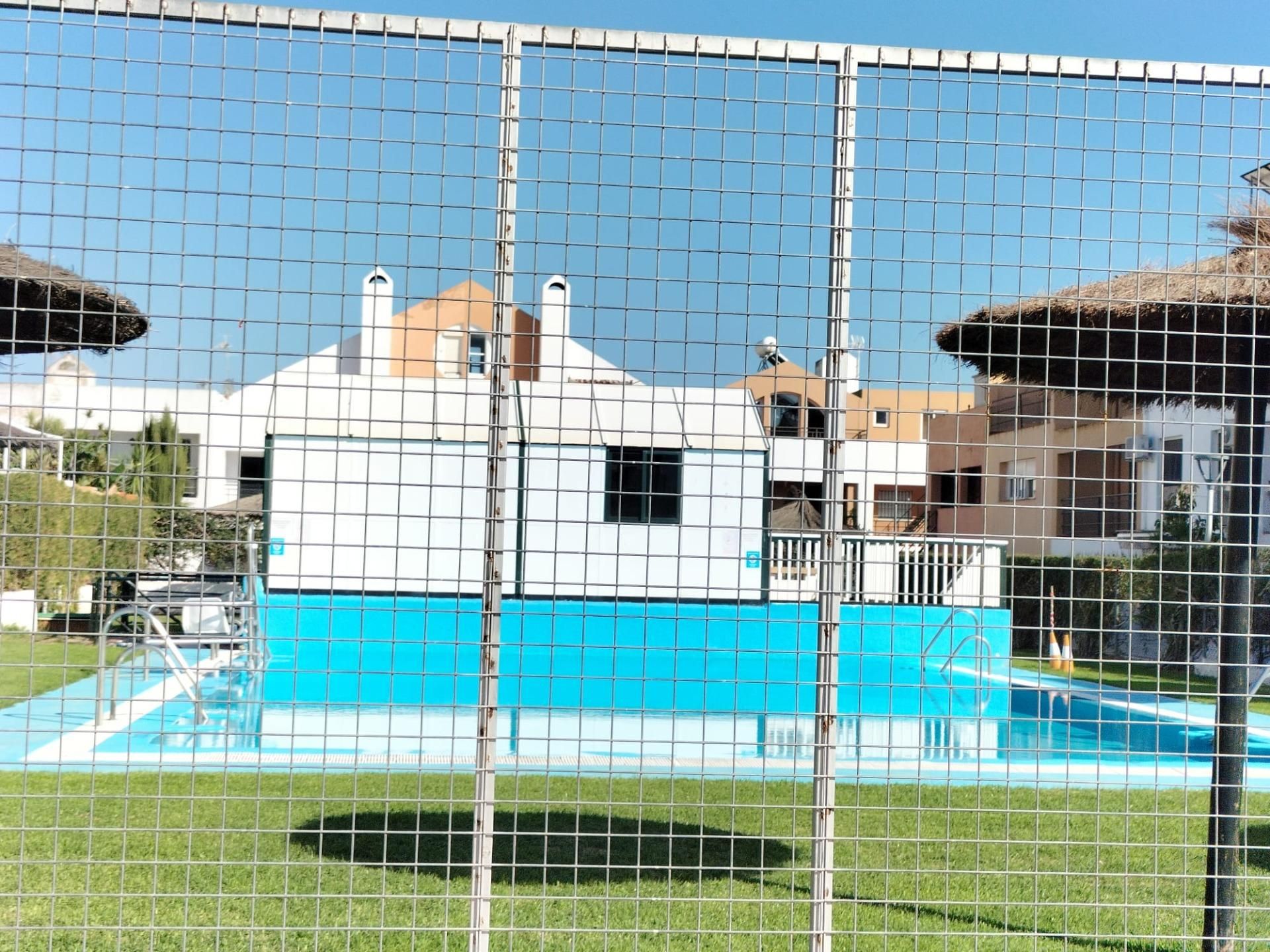 Casa adosada en venda a El Juncal - Vallealto