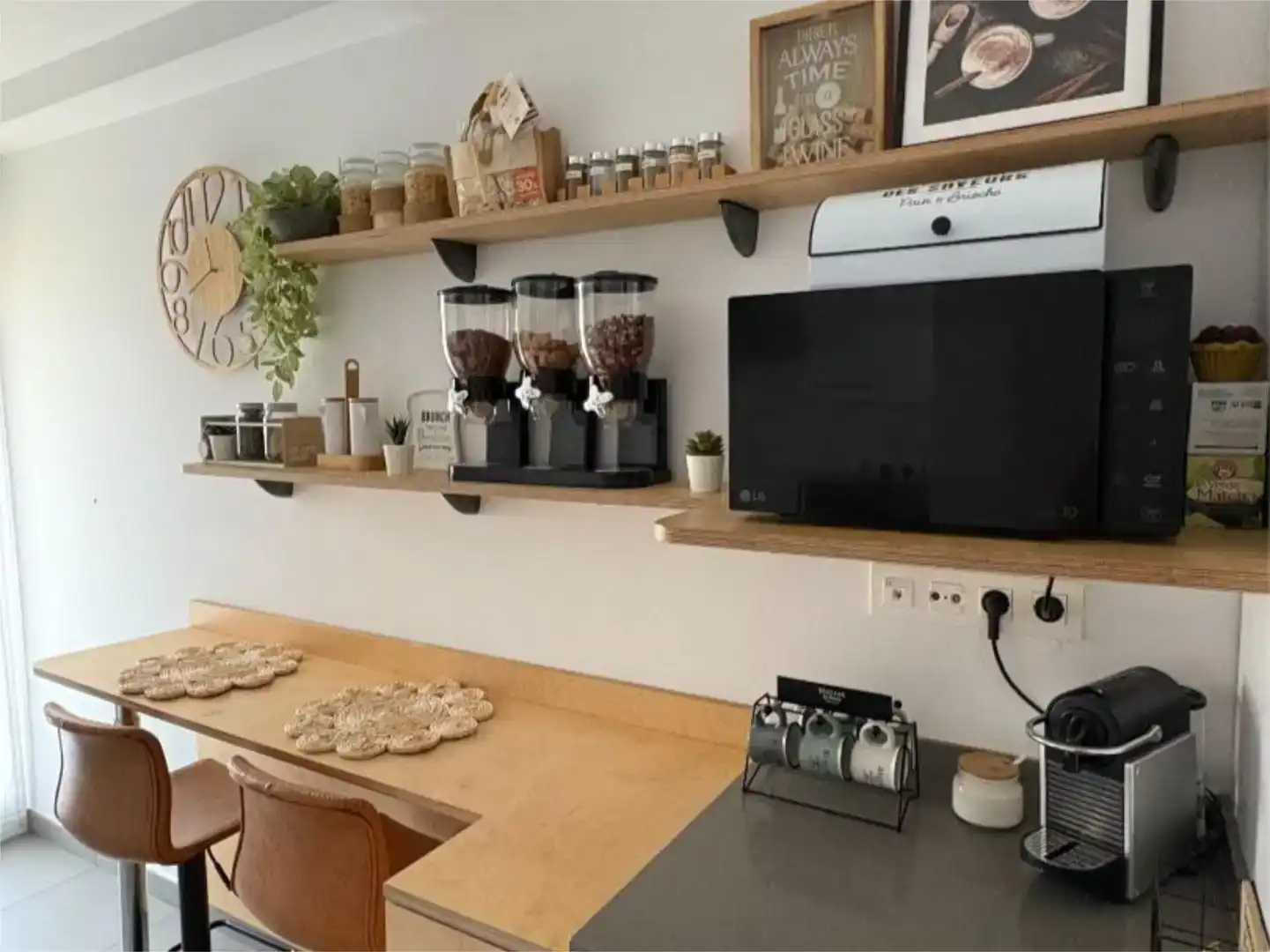 Kitchen of Flat for sale in Sabadell  with Air Conditioner and Swimming Pool