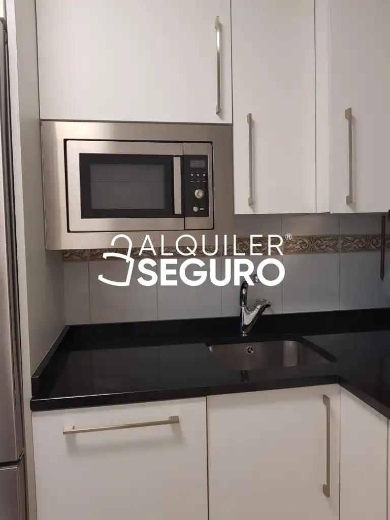 Küche von Wohnung zur Miete in Bilbao  mit Heizung, Terrasse und Möbliert