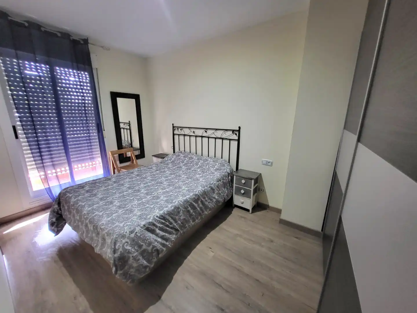 Habitación de Piso de alquiler en Cáceres con Aire acondicionado, Terraza y Amueblado