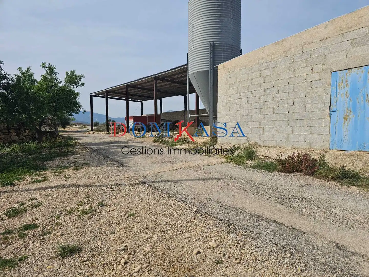 Industrial buildings for sale in Xerta