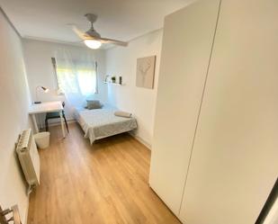 Bedroom of Flat to share in  Madrid Capital  with Heating, Furnished and Oven