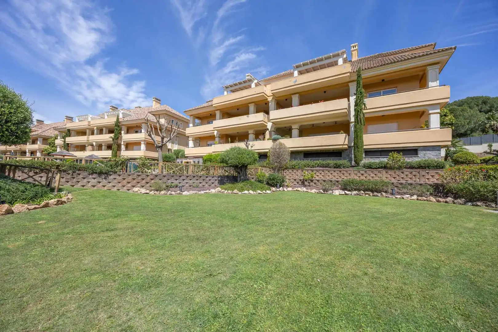 Exterior view of Apartments for sale in Sotogrande  with Air Conditioner, Heating and Terrace