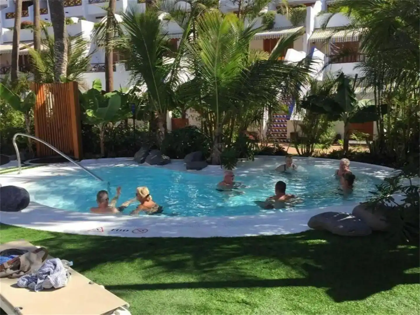 Piscina de Dúplex en venta en Arona con Jardín privado, Piscina y Amueblado