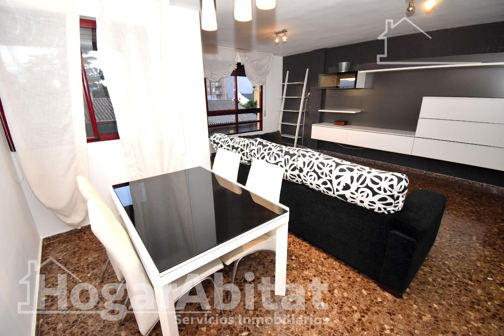 Wohnzimmer von Wohnung zum Verkauf in Almazora / Almassora mit Klimaanlage, Abstellraum und Möbliert