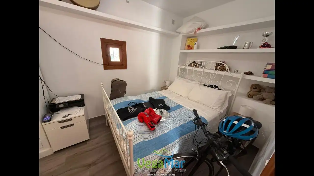 Casa o xalet en venda a Torre Vigia, La Herradura centro