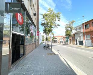 Vista exterior de Local de lloguer en Sabadell