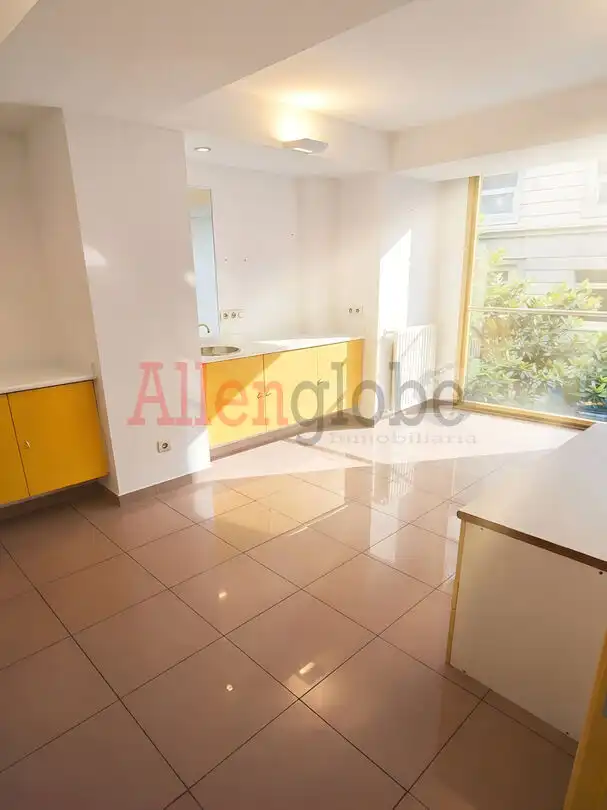 Office space with lift for sale in Calle San Francisco, imagen 4