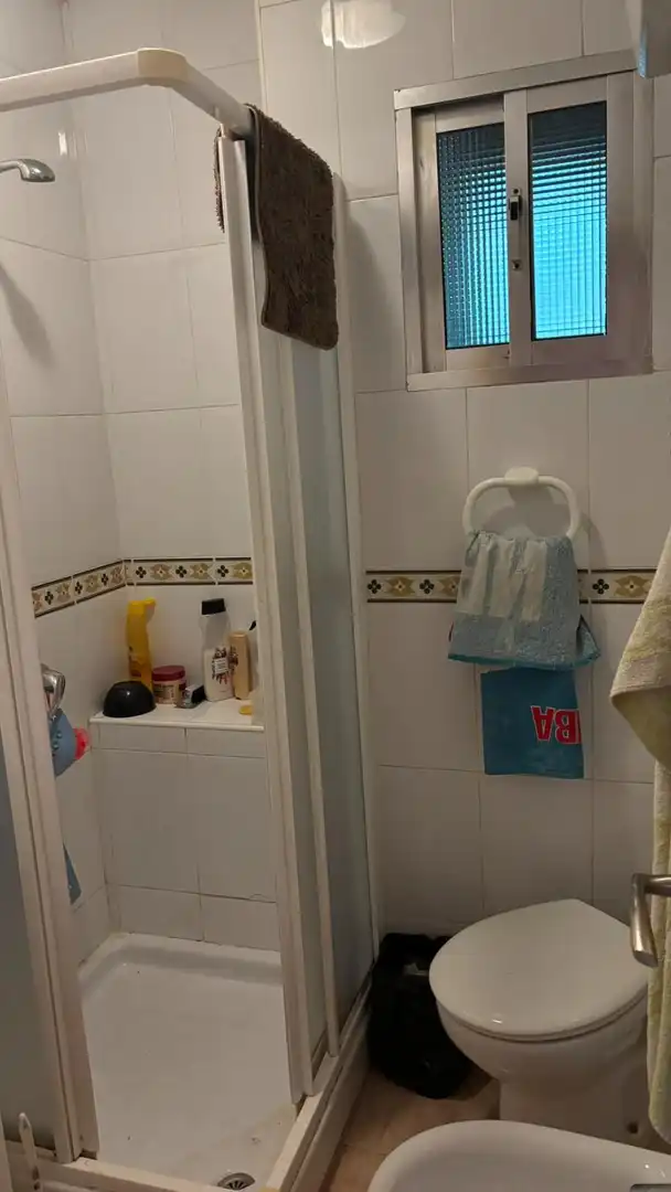 Bathroom of Flat for sale in Sevilla