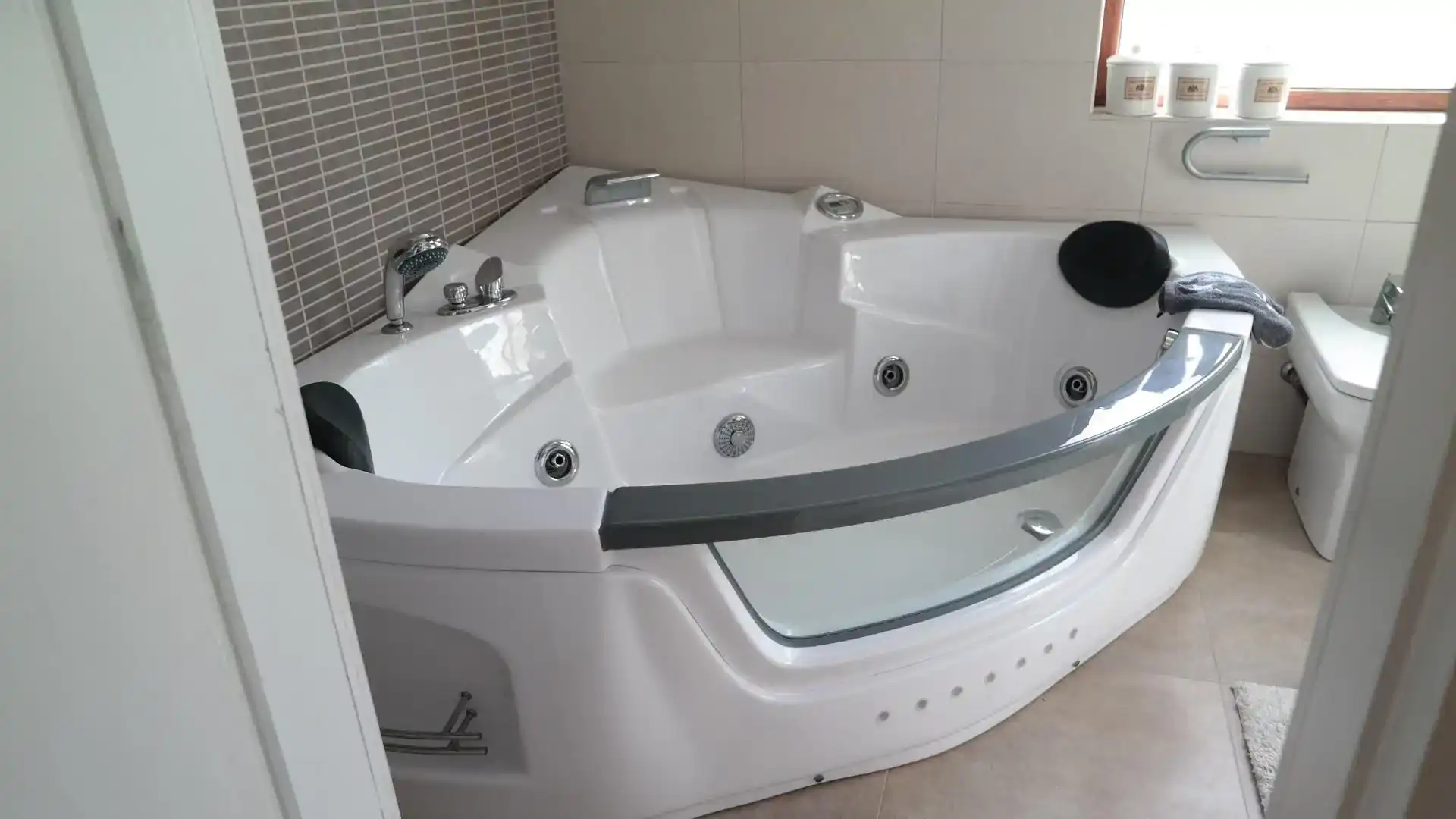 Bany de Casa o xalet en venda en Vilanova d'Escornalbou amb Aire condicionat i Piscina