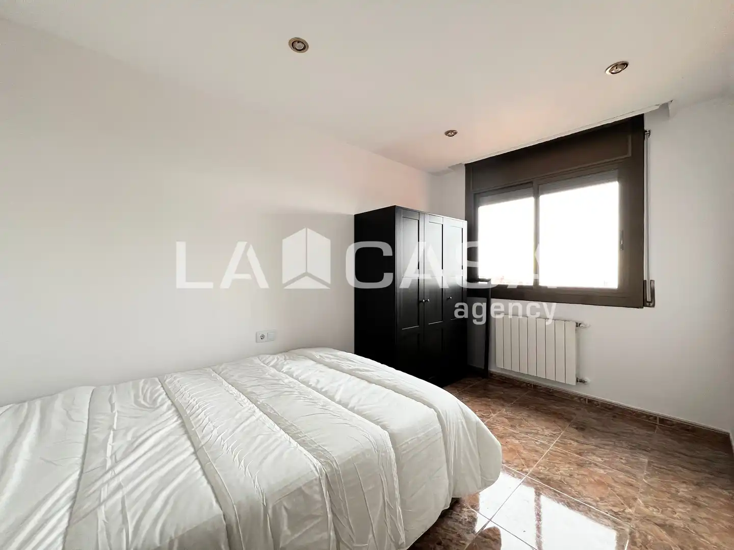 Habitación de Piso en venta en Badalona con Calefacción