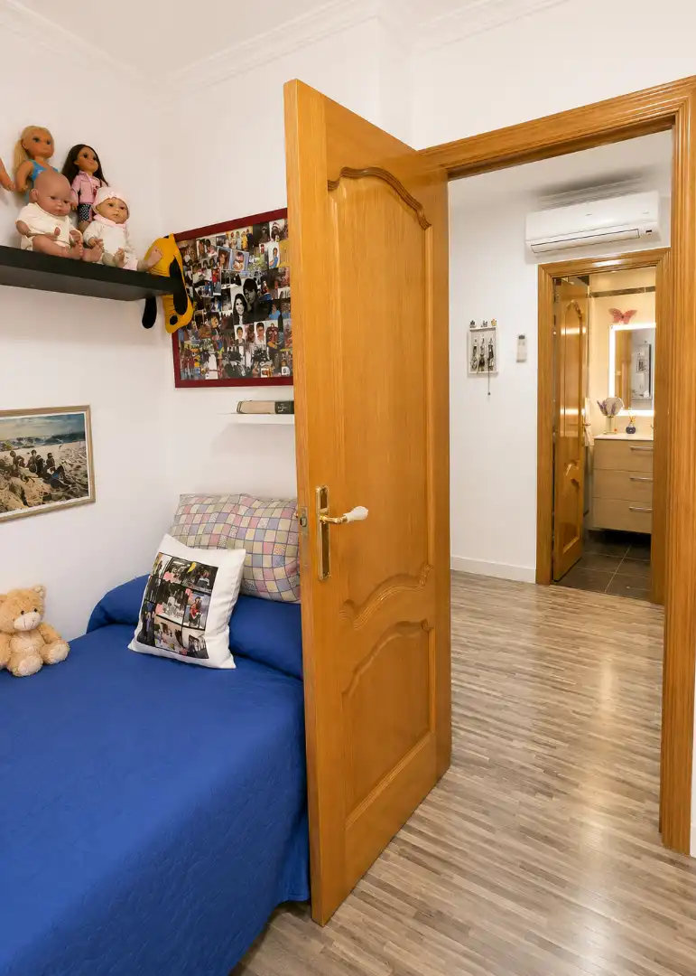 Dormitori de Pis en venda en Badalona amb Aire condicionat, Calefacció i Terrassa