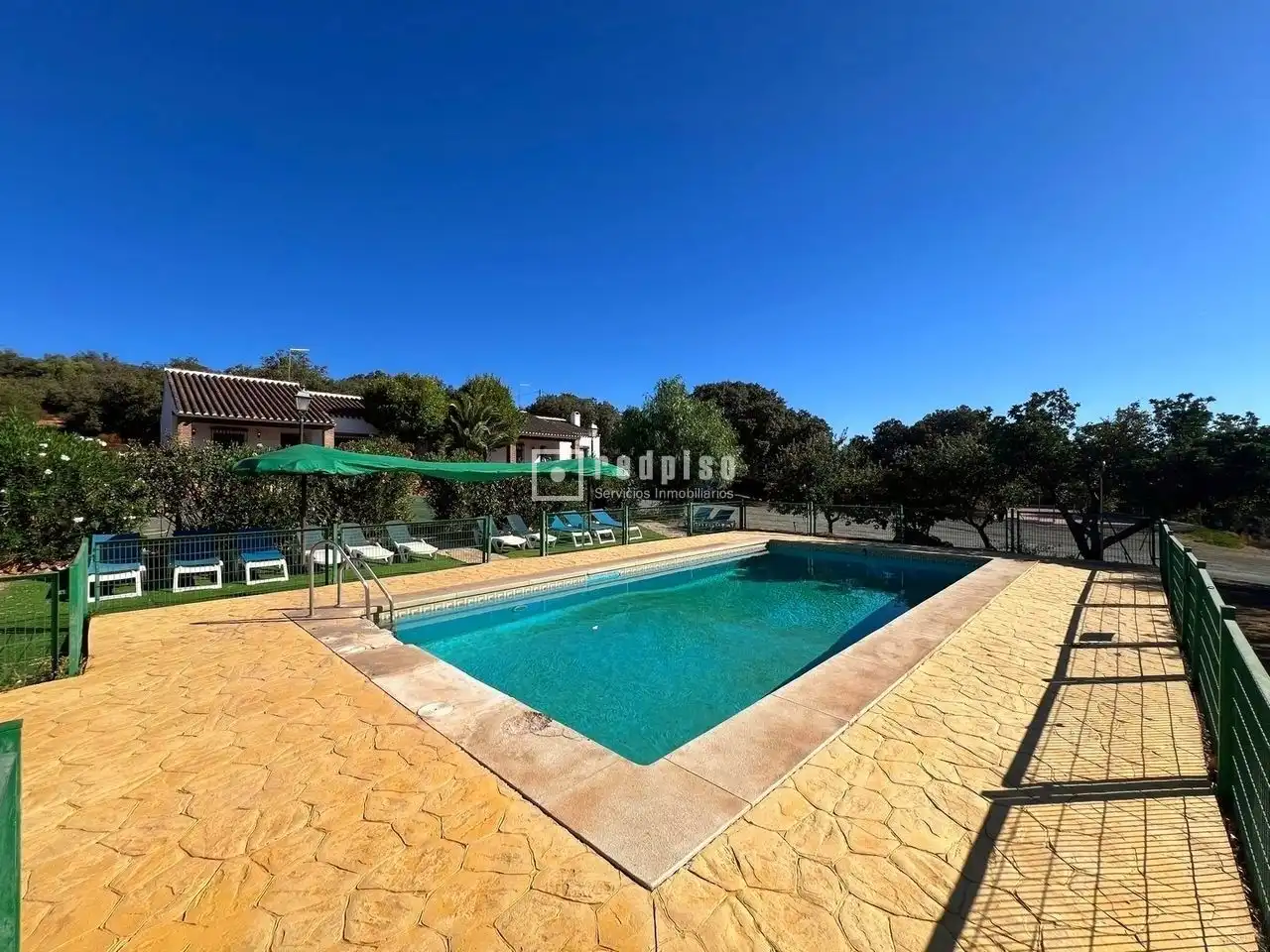 Piscina de Casa o chalet en venta en Archidona con Calefacción, Jardín privado y Terraza