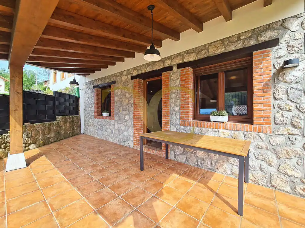 Terraza de Casa o chalet en venta en Ribadesella con Calefacción, Jardín privado y Trastero