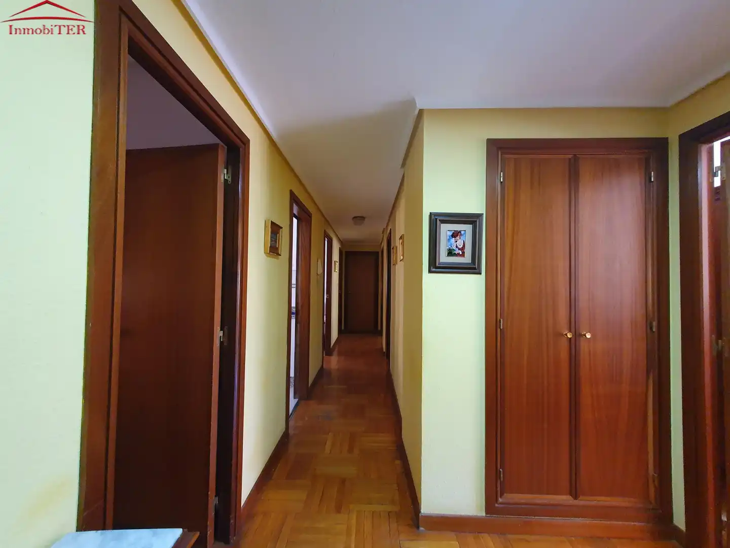 Piso en venta en Teruel con Calefacción, Parquet y Trastero