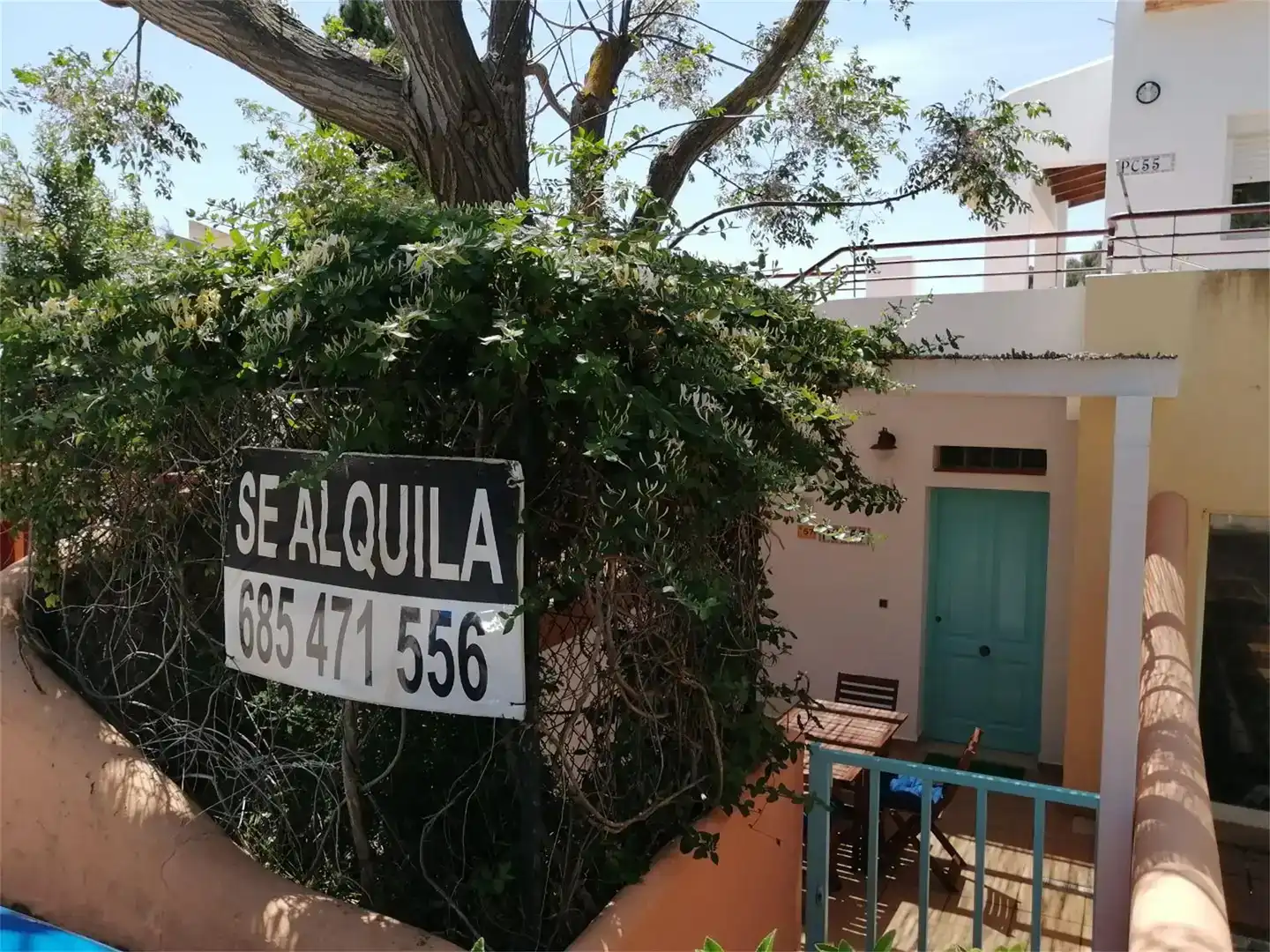 Vista exterior de Casa adosada de lloguer en Moraira amb Aire condicionat, Jardí privat i Traster