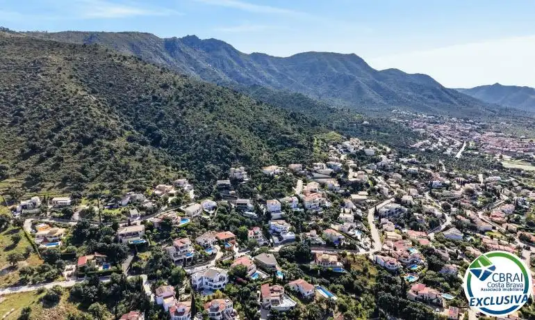 Casa con piscina en venta en Calle Belgica 174 174, imagen 5