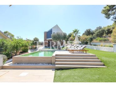 Casa amb piscina de lloguer a Avenida Montaña