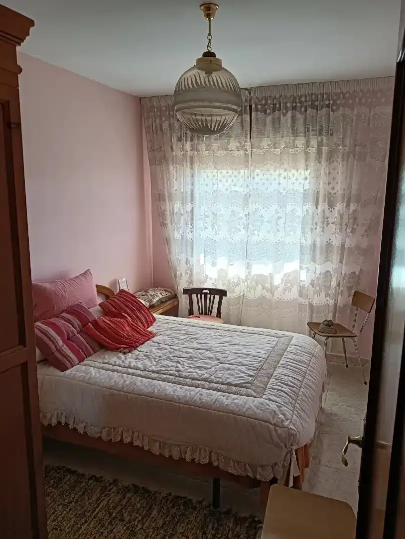 Dormitori de Casa adosada en venda en Casillas amb Traster i Balcó
