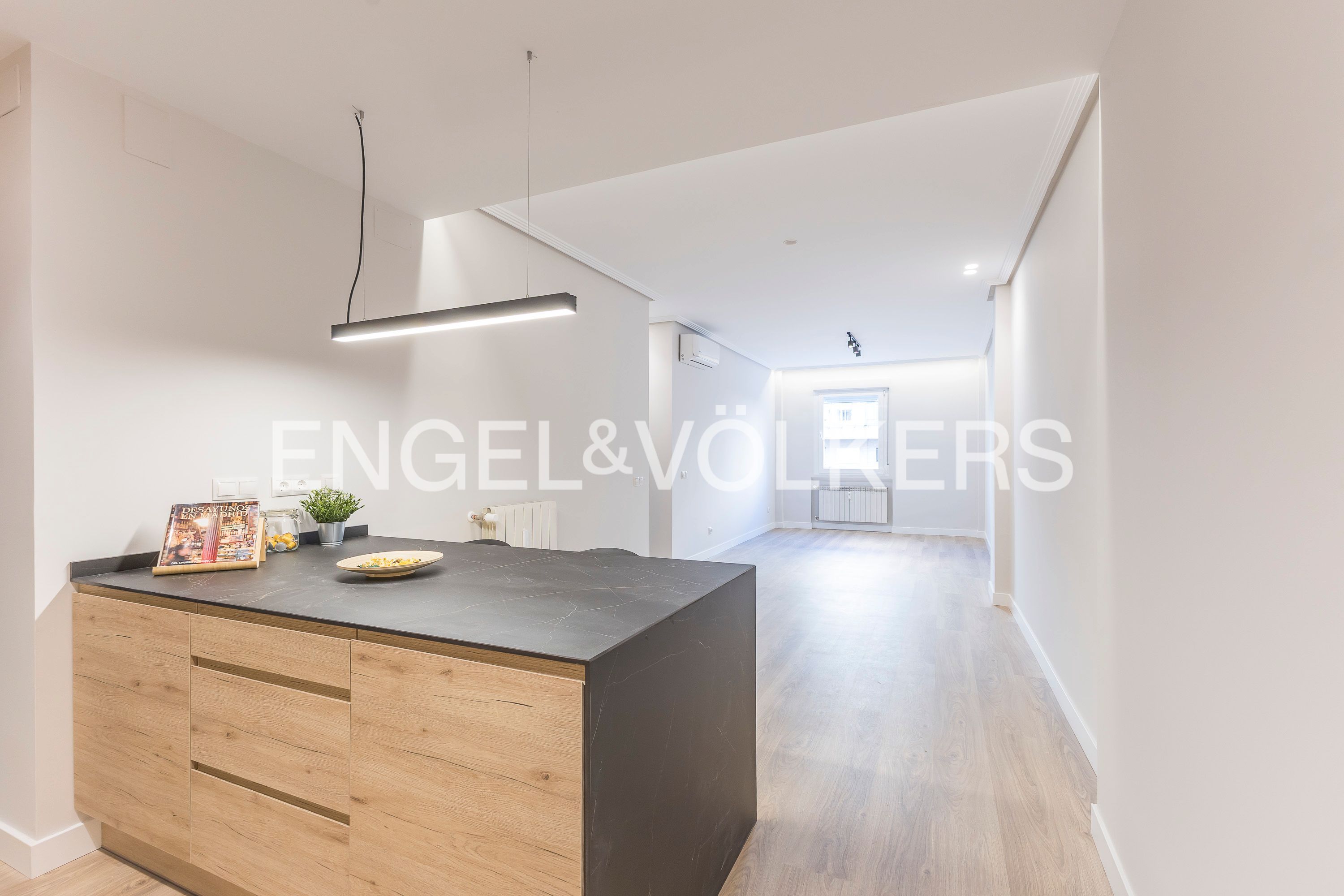 Cuina de Apartament en venda en  Madrid Capital amb Aire condicionat i Calefacció