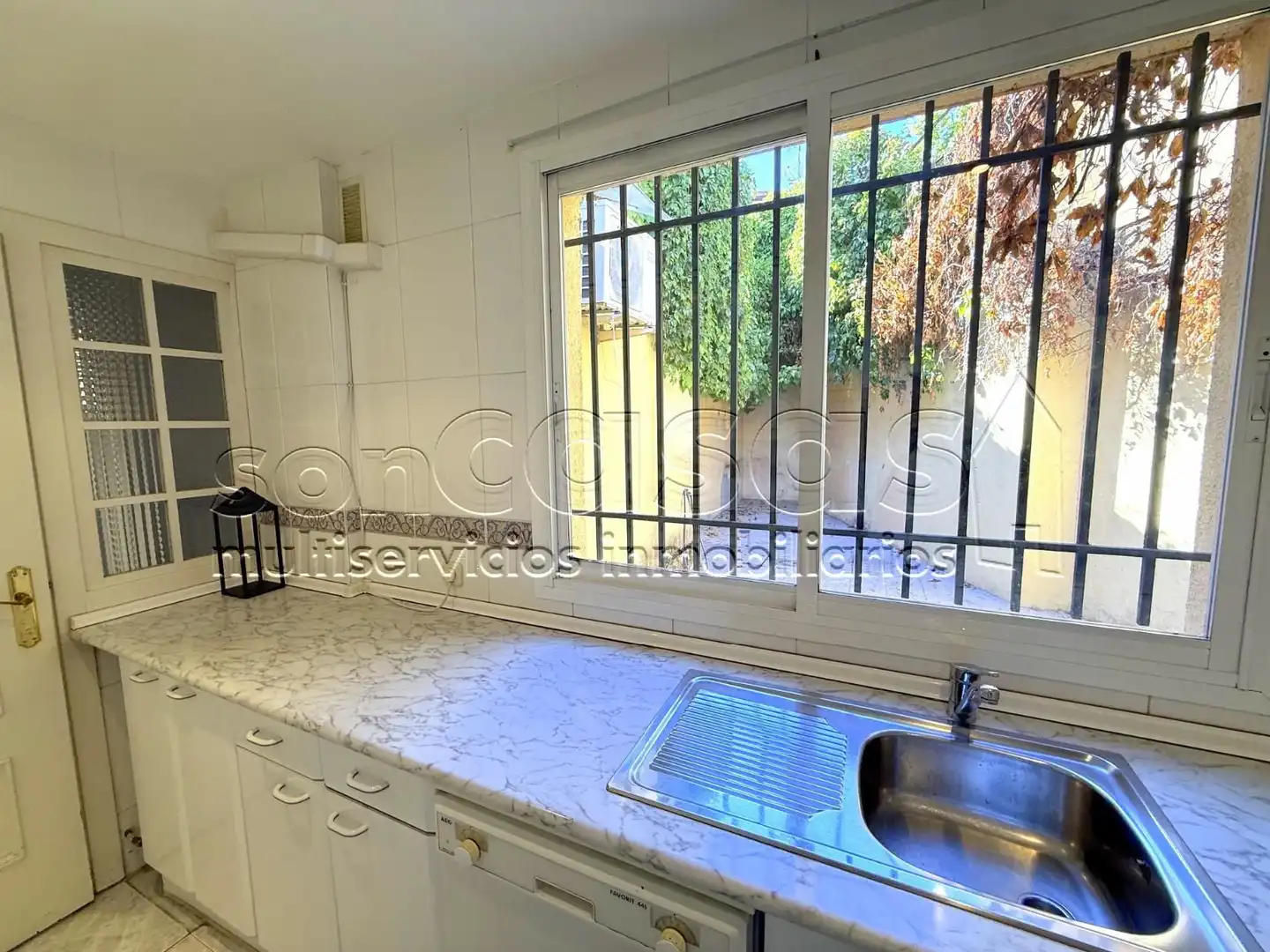 Casa adosada en venta en El Viso