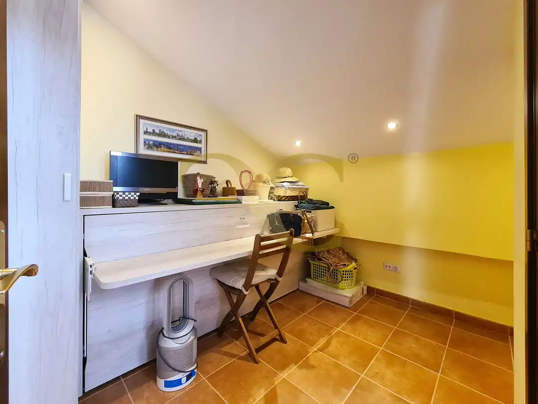 Terraced house for sale in Calle Bergantín Habana, imagen 43