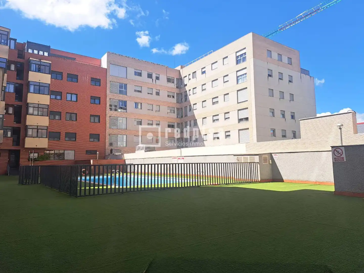 Vista exterior de Pis en venda en Talavera de la Reina amb Aire condicionat, Calefacció i Piscina