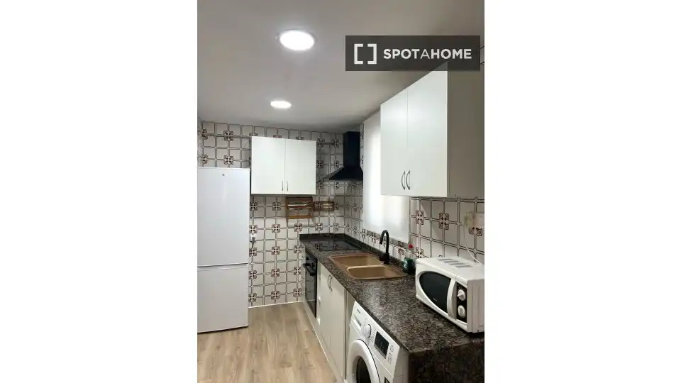 Cocina de Piso de alquiler en Moncada con Aire acondicionado, Calefacción y Amueblado