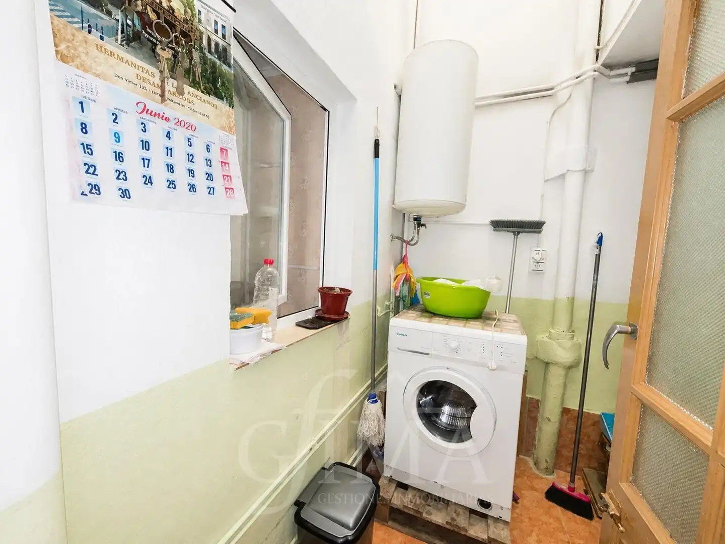 Kitchen of Houses for sale in Tomelloso  with Heating, Storage room and Furnished