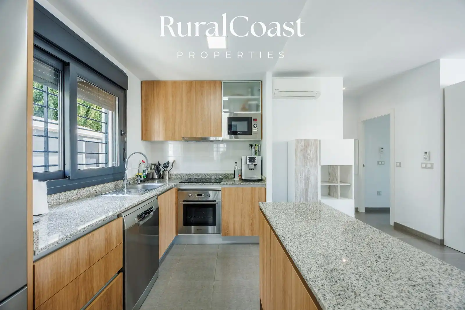 Cocina de Casa adosada en venta en Busot con Aire acondicionado, Calefacción y Terraza