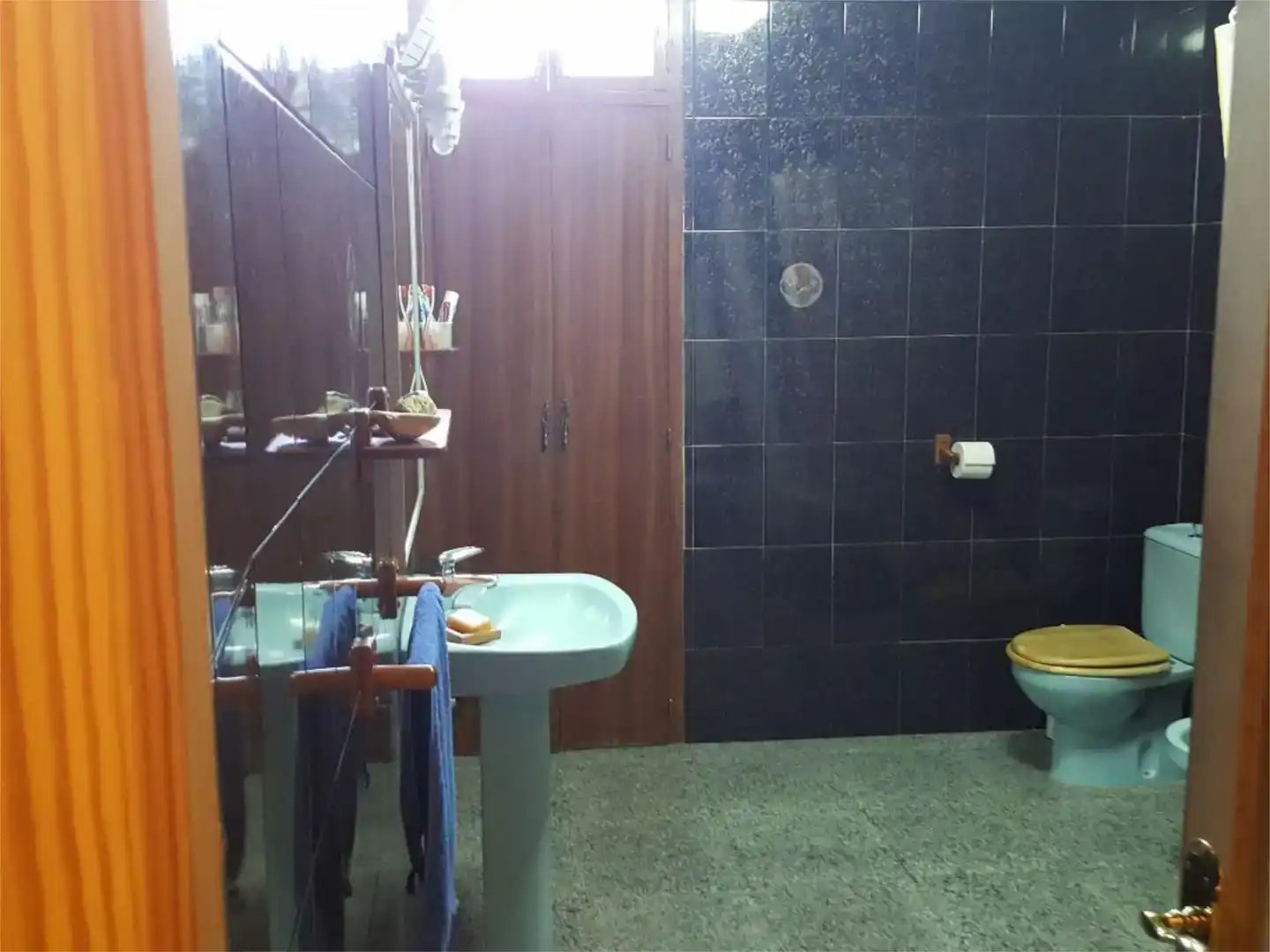 Baño de Piso en venta en Baena con Amueblado