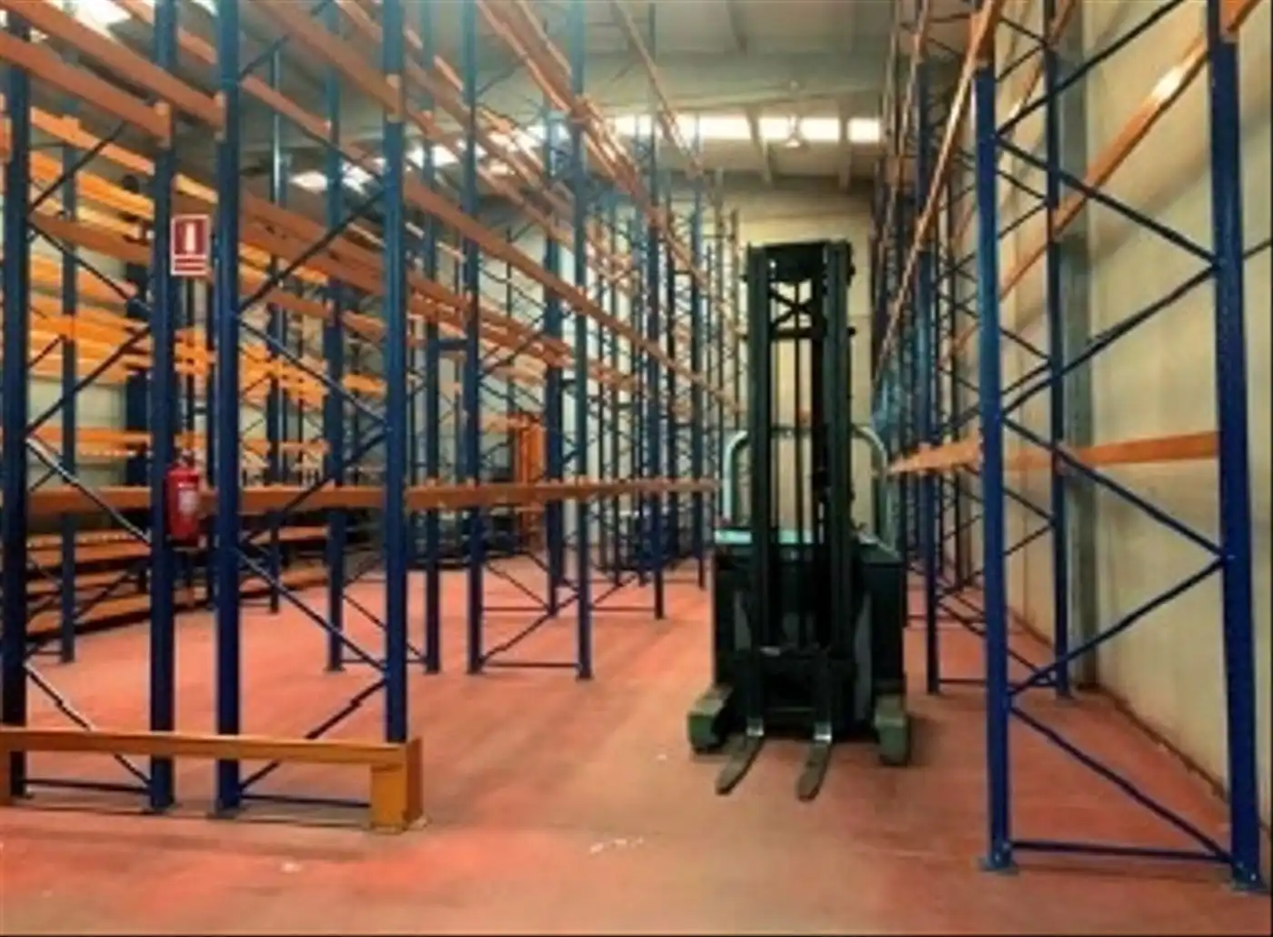 Nave industrial de alquiler en Sant Joan Despí con Calefacción