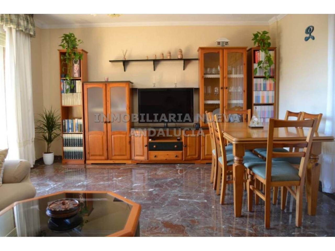 Sala d'estar de Pis de lloguer en  Almería Capital amb Aire condicionat, Terrassa i Moblat
