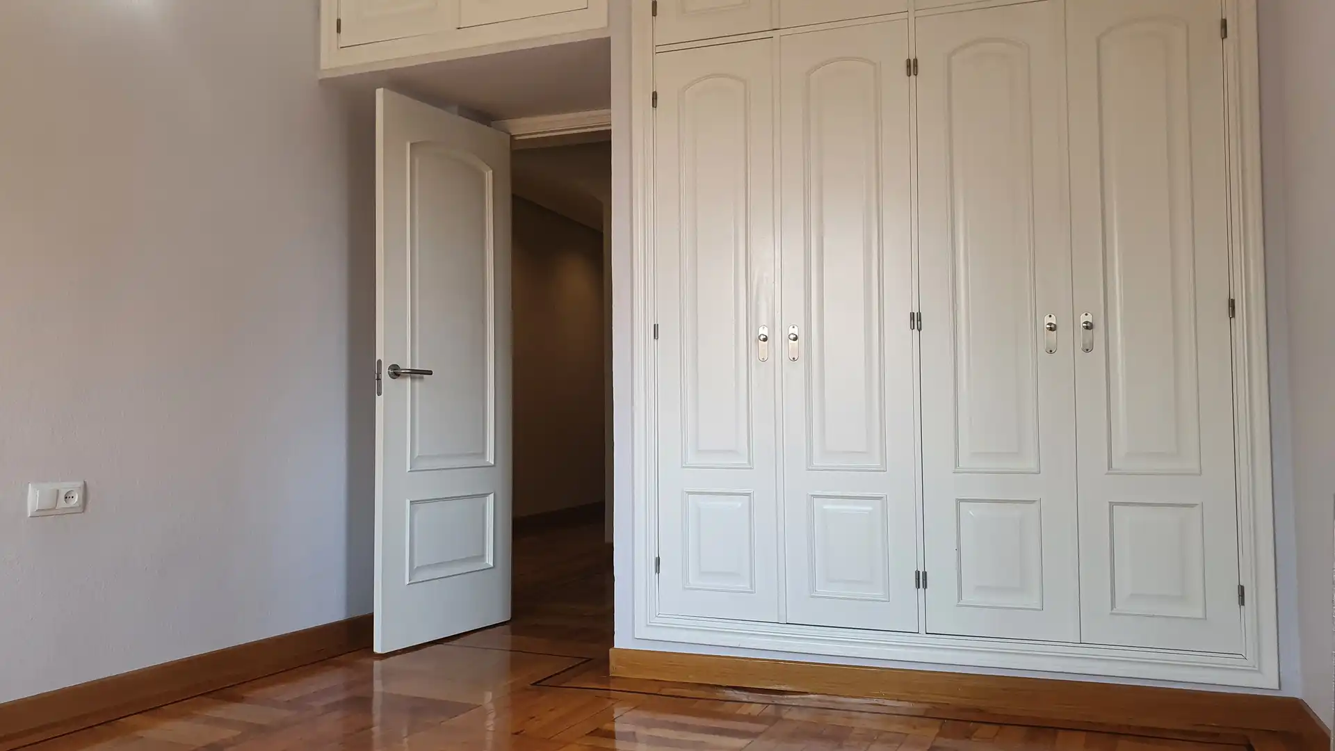 Flat for rent in Calle de San Bernardo, Universidad - Malasaña