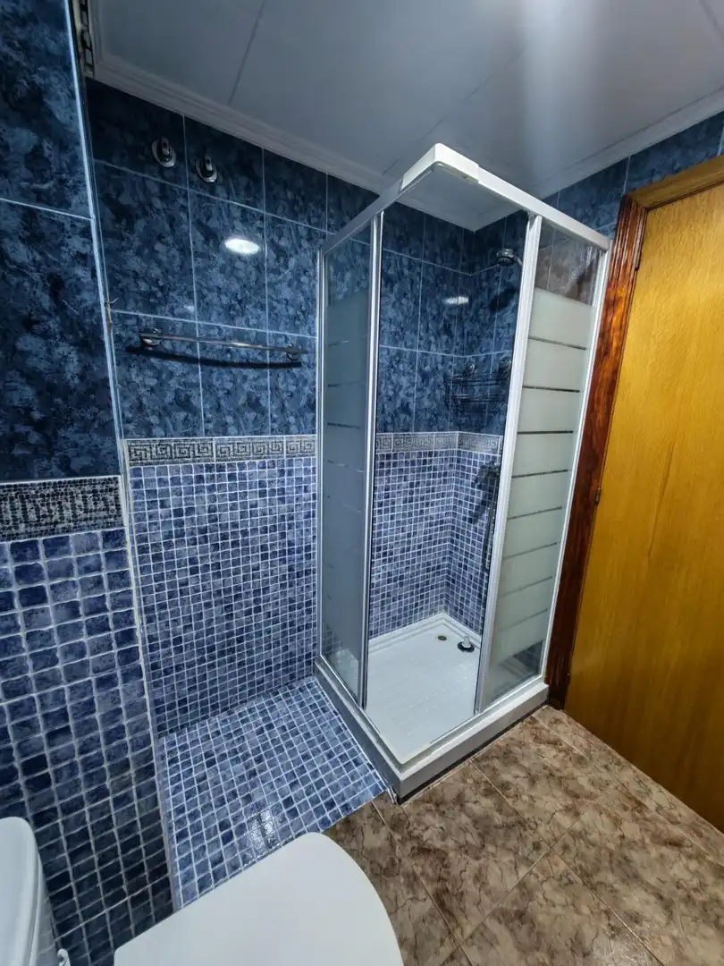 Baño de Piso en venta en Sabadell con Aire acondicionado y Balcón