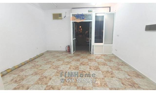 Local comercial en Alquiler en Plaza ZURRAQUE en Triana Oeste