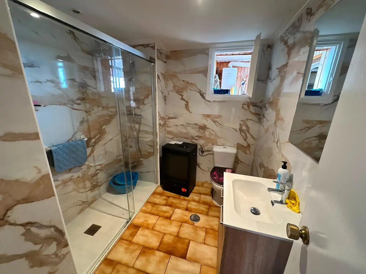 Baño de Piso en venta en Santander con Terraza
