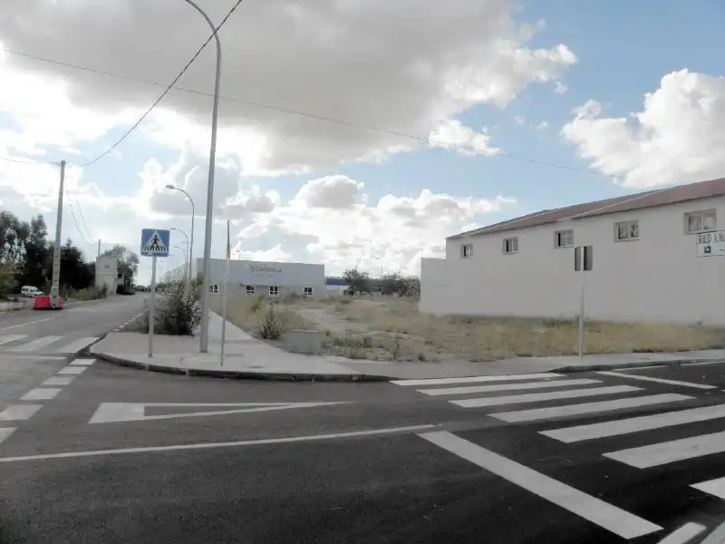 Industrial land for sale in Robledillo, Sonseca