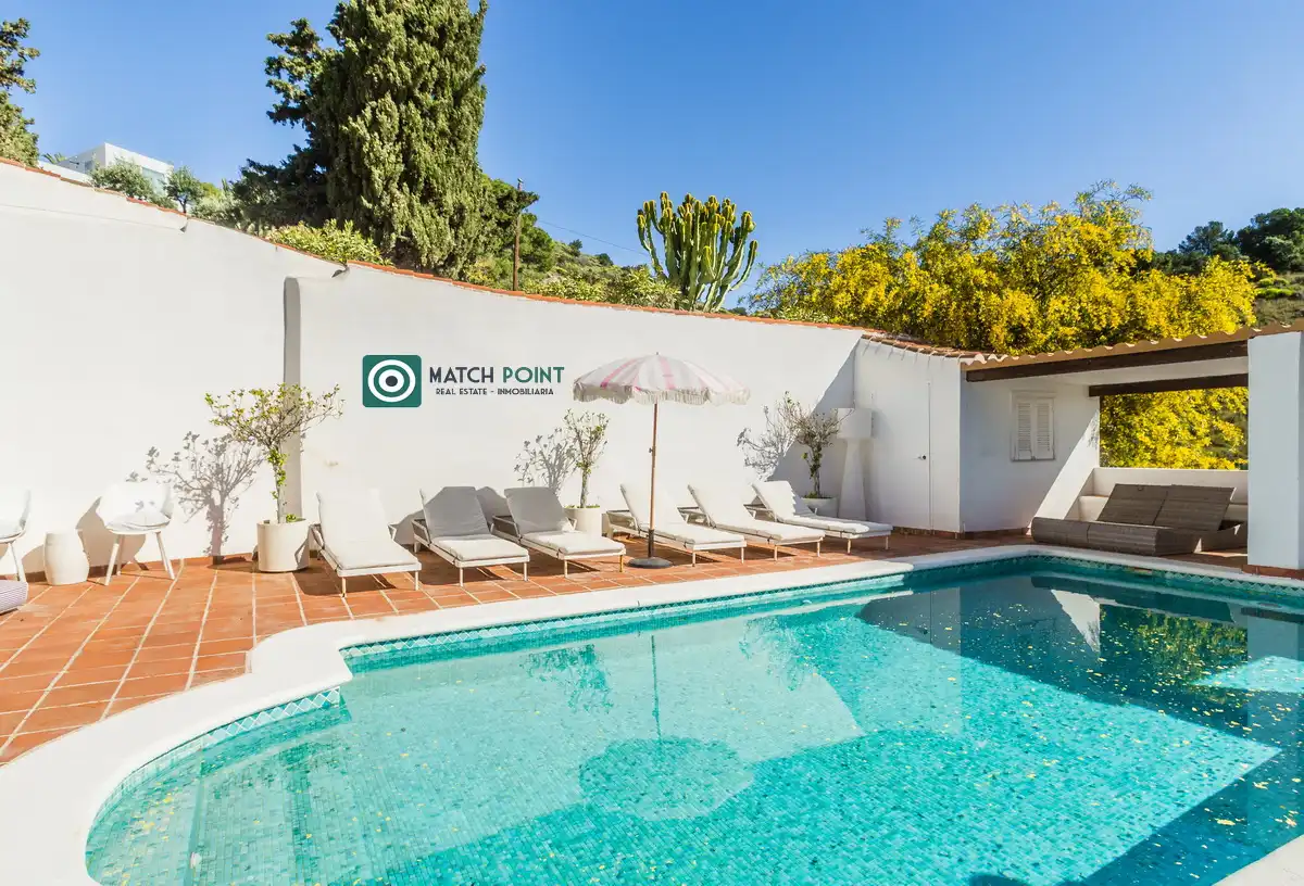 Piscina de Casa o chalet en venta en Almuñécar