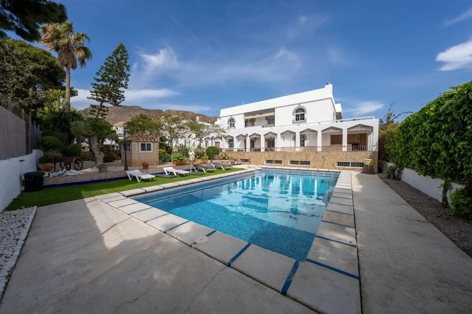 Piscina de Casa o chalet en venta en Roquetas de Mar con Aire acondicionado, Calefacción y Jardín privado