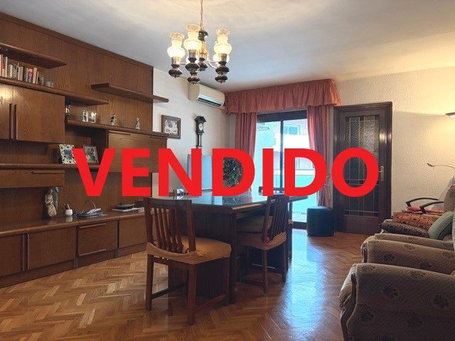 Kitchen of Flat for sale in Sant Feliu de Llobregat  with Air Conditioner, Parquet flooring and Furnished